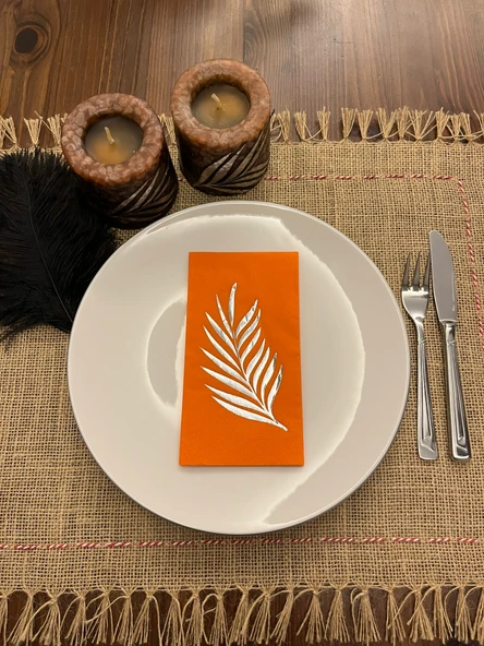 Gümüş Yaldızlı Turuncu Yaprak Desenli Peçete 16 Adet ürün görseli 1