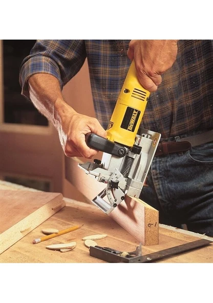 Dewalt DW682K Geçme Dübel Frezesi, 600W, 10000dev/Dak - 4