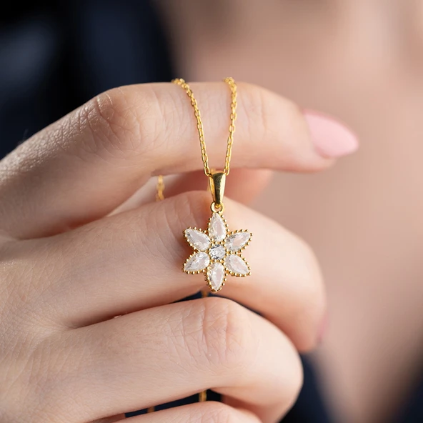 Vaoov 925 Ayar Gümüş Damla Taşlı Gold Çiçek Kolye ürün görseli