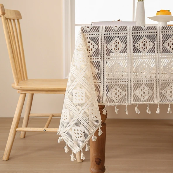 Retro Desenli Dantel Masa Örtüsü - Ekose Desenli 140x140cm