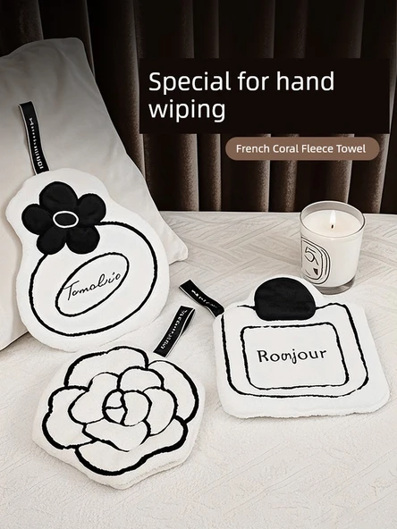 Kare Parfümlü Mercan Polar El Havlusu - 1 - Resim 2