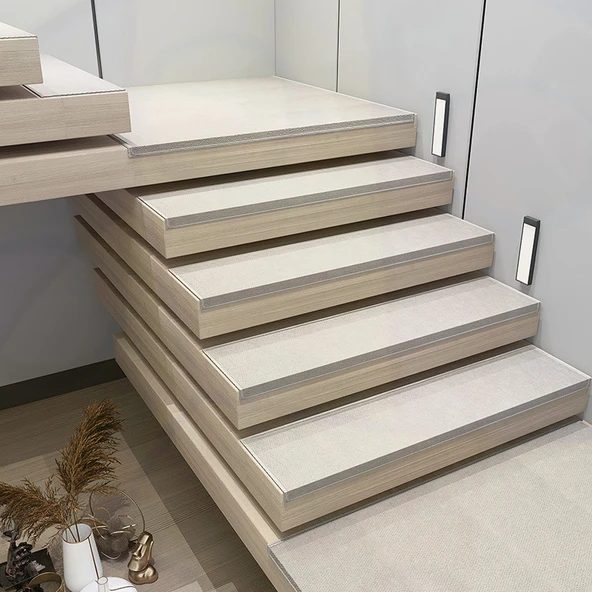 Kendinden Yapışkanlı Kaymaz Merdiven Halısı - Açık Gri 26x75cm Kenarsız