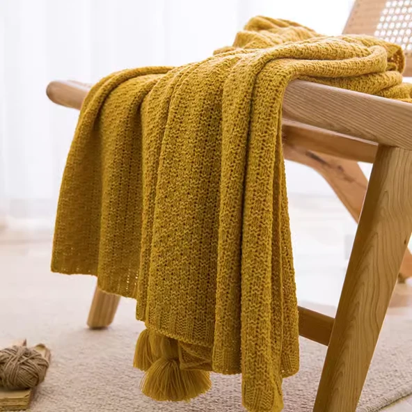 İskandinav Retro Püsküllü Dokuma Battaniye - Zencefil Sarısı Püskül - 110cm*200cm