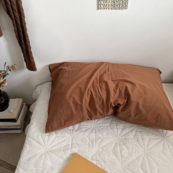 Leke Tutmaz Pamuklu Gingham Desenli Yastık Kılıfı 48x74cm - Karamel (Yıkanmış Pamuk)