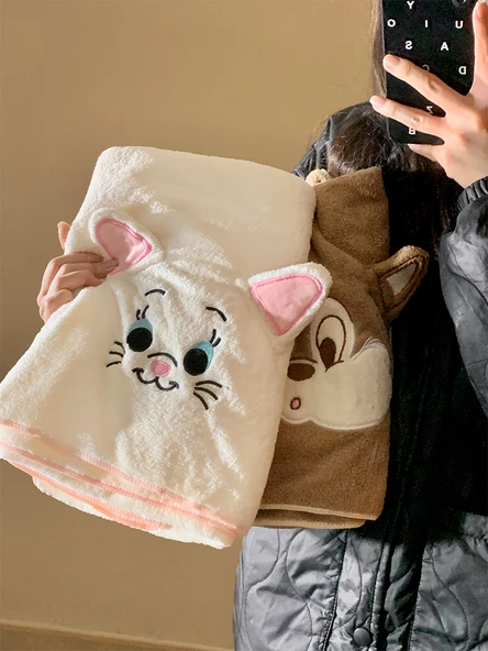 3D Stereo Mary Kedi Desenli Banyo ve Yüz Havlusu Seti - 3