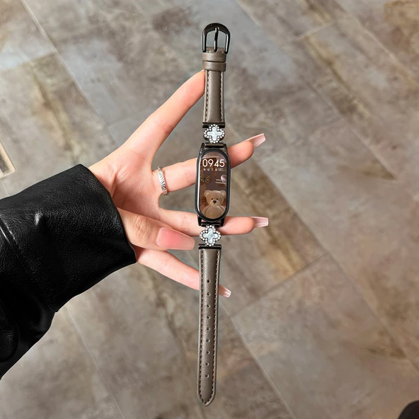 Xiaomi Bileklik 5/6 Uyumlu Dört Yapraklı Yonca Desenli Deri Kordon - Siyah Kahverengi
