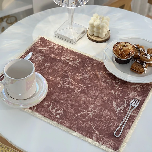 Pamuklu Keten Restoran Masa Matı - Kırmızı Desenli - 43cm x 29cm