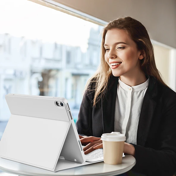 iPad 11 (11 inç) Beyaz Klavye + Gri Koruyucu Kılıf - 7