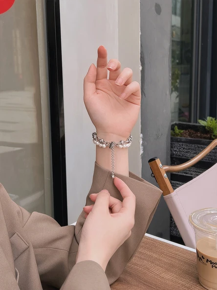 Xiaomi Mi Band 8 için Metal İnci Bileklik - Siyah - 5