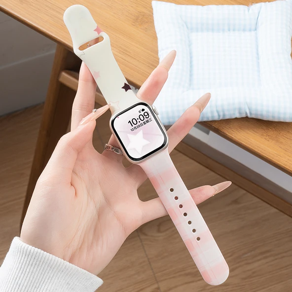 Sevimli Desenli Silikon Apple Watch Kordonu - iwatch Ultra 2/1 49mm - Pate Kalp-5