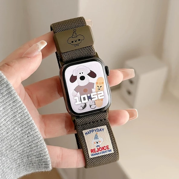 Şapkalı Köpek Desenli Manyetik Tokalı Elastik Naylon Apple Watch Kordonu - 42/44/45/49mm - Haki Yeşil