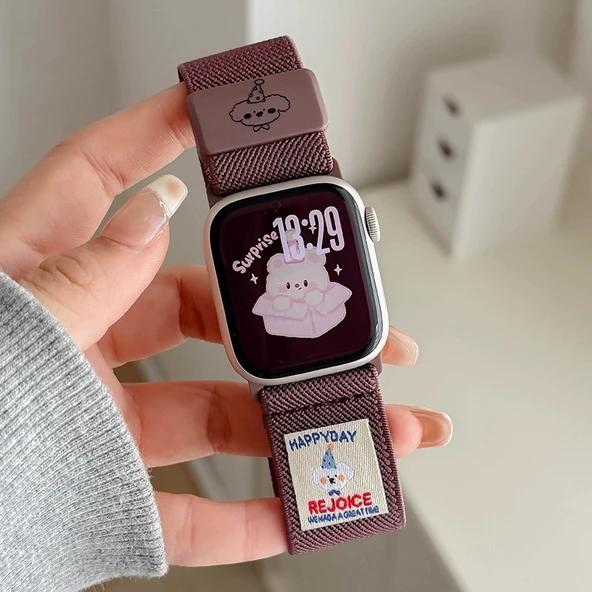 Şapkalı Köpek Desenli Manyetik Tokalı Elastik Naylon Apple Watch Kordonu - 42mm - Duman Moru