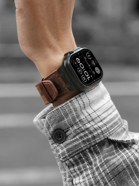 Crazy Horse Deri Apple Watch Kordonu 46mm (iWatch 10) 2024 Yeni - Koyu Mavi Kordon - Titanyum Toka - 6