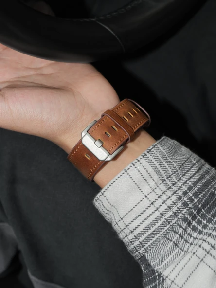 Crazy Horse Deri Apple Watch Kordonu 46mm (iWatch 10) 2024 Yeni - Koyu Mavi Kordon - Titanyum Toka - 5