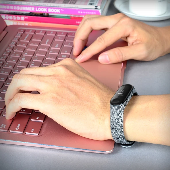 Xiaomi Mi Band 3/4 Xiangyun Desenli Silikon Kordon