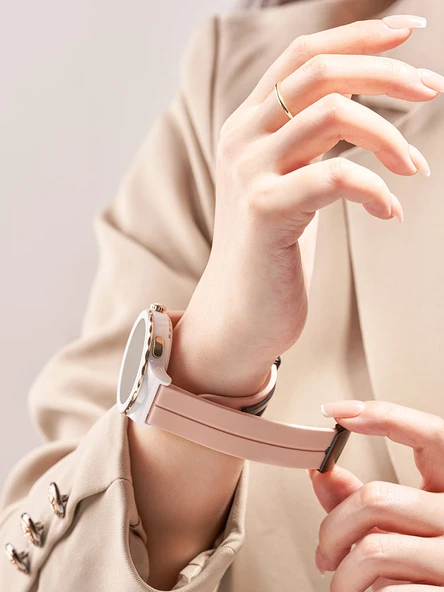 Huawei GT3 Pro 43mm Beyaz Yatay Konforlu Silikon Kordon + TPU Kılıf - 2