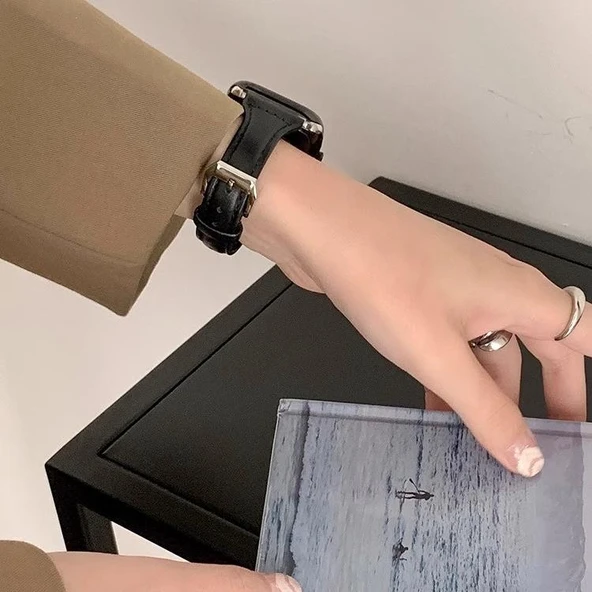Huawei Fit-2 Uyumlu Deri Akıllı Saat Kordonu - İğne Tokalı Sütlü Kahve - 4