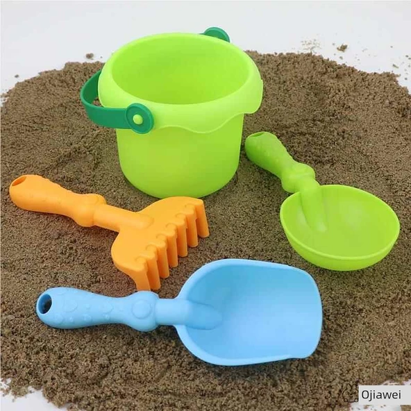 Çocuk Kum Oyuncakları Seti - Yeşil Kova Dört Parça Set-1