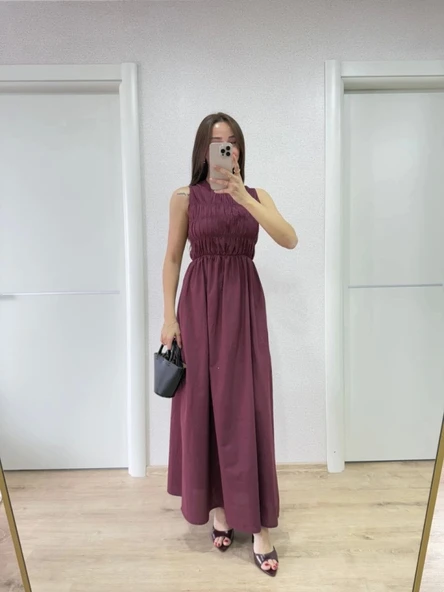 Kolsuz Göğüs Lastıklı Uzun Elbise - Bordo - 3
