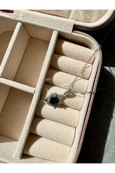 LUXSTONE  Koyu Yeşil Minik Kalp Gümüş Çelik Kolye