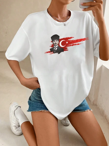 Unisex Atatürk Tasarım Basklı Tshirt - 3