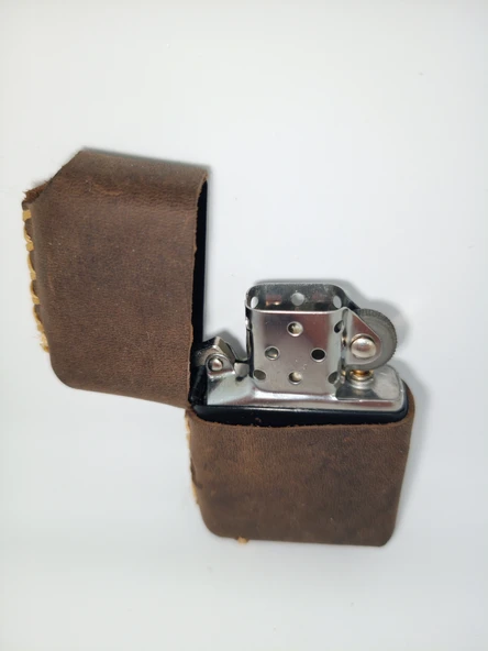 Hakiki Deri Kılıflı Benzinli Zippo Tarzı Çakmak - Kahverengi - 2