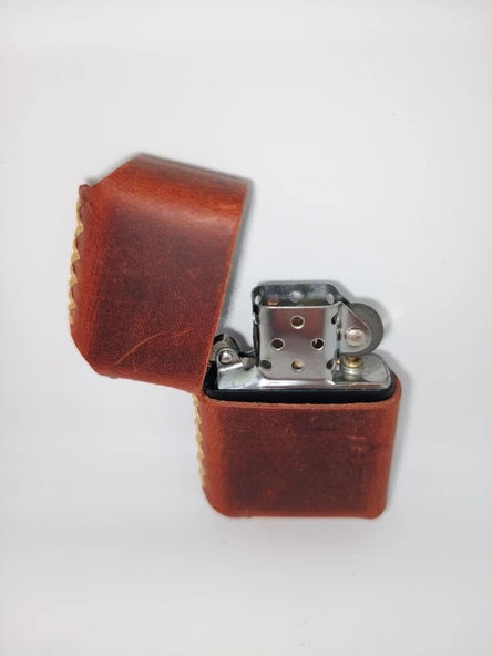 Hakiki Deri Kılıflı Benzinli Zippo Tarzı Çakmak - Bordo - 2