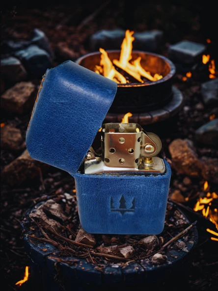 Hakiki Deri Kılıflı Benzinli Zippo Tarzı Çakmak - Lacivert
