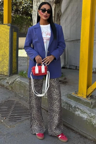 Uzun Kollu ve Düğme Kapamalı Kruvaze Yakalı Oversize Blazer Kadın Keten Ceket İndigo - 4