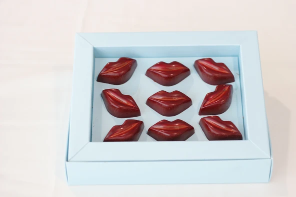 Dudak Renkli Dolgulu Sütlü Hediyelik Çikolata - 2