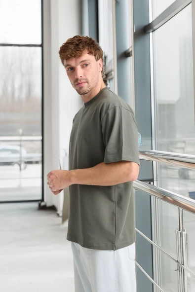 İki İplik Kumaş Pamuklu Bisiklet Yaka Basic Oversize Erkek T-Shirt - Avcı Yeşili - 7