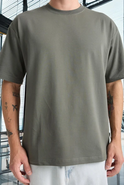 İki İplik Kumaş Pamuklu Bisiklet Yaka Basic Oversize Erkek T-Shirt - Avcı Yeşili - 2