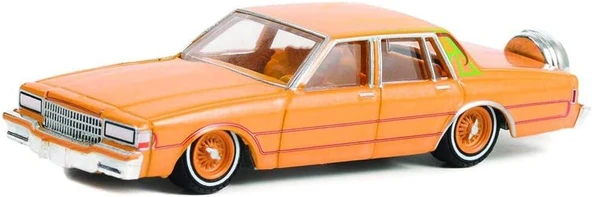 Greenlight California Lowriders 1990 Chevrolet Caprice Classic Model Araba