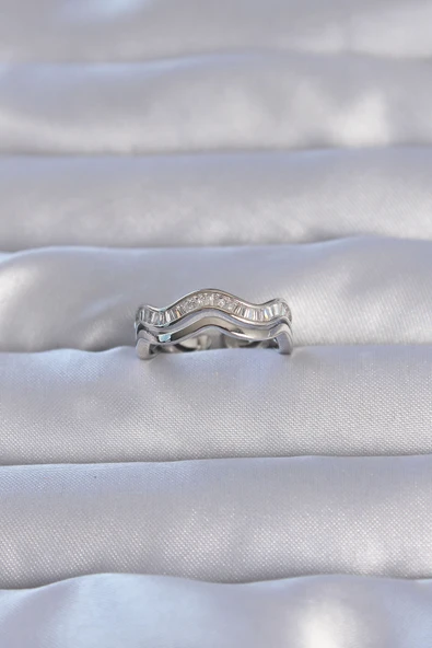 Pirinç Gümüş Renk Zirkon Taşlı Dalgalı Su Yolu Model Ayarlanabilir Yüzük - TJ-BYK3208 - 2