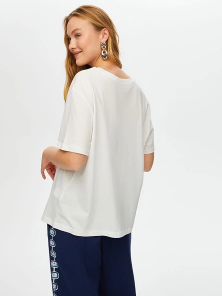 Faik Sönmez Kadın Önü Nazar Boncuğu Baskılı Yuvarlak Yaka Pamuklu T-Shirt - 5