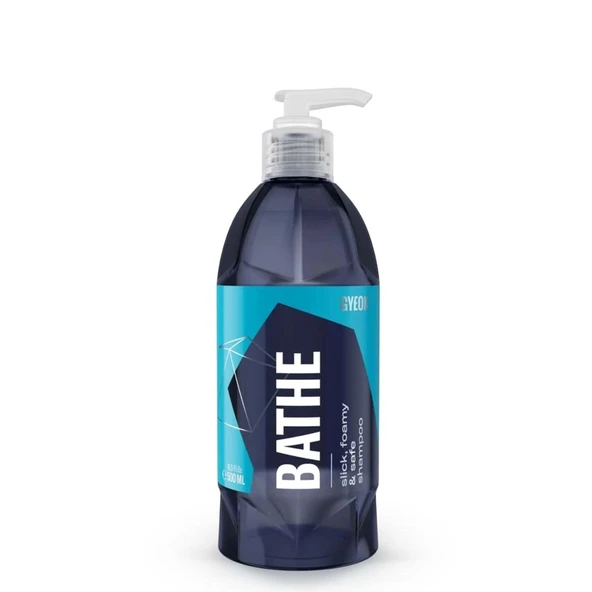 GYEON Q²M Bathe PH Nötr Cilalı Oto Şampuanı 500 ml
