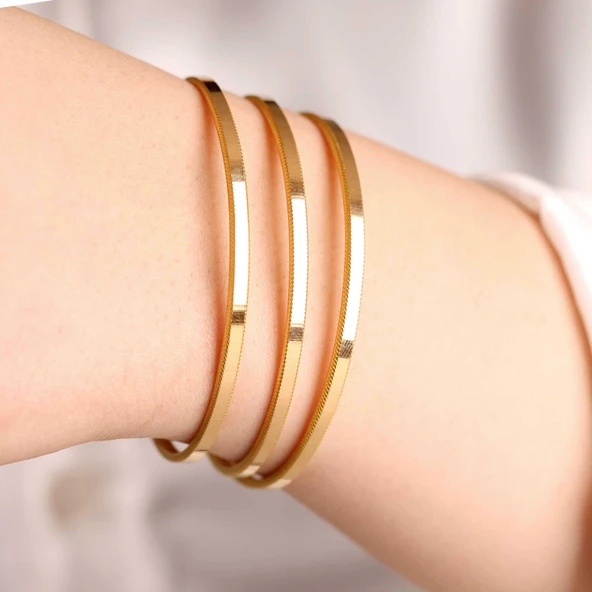 7 gr(gram) 22 Ayar İşçiliksiz Tia Dilan Bilezik - Resim 3