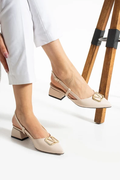 Albishoes Kadın Kare Topuklu 4 CM Sivri Burun Arkası Açık V Toka Detay İş Ofis Günlük Kadın Ayakkabı