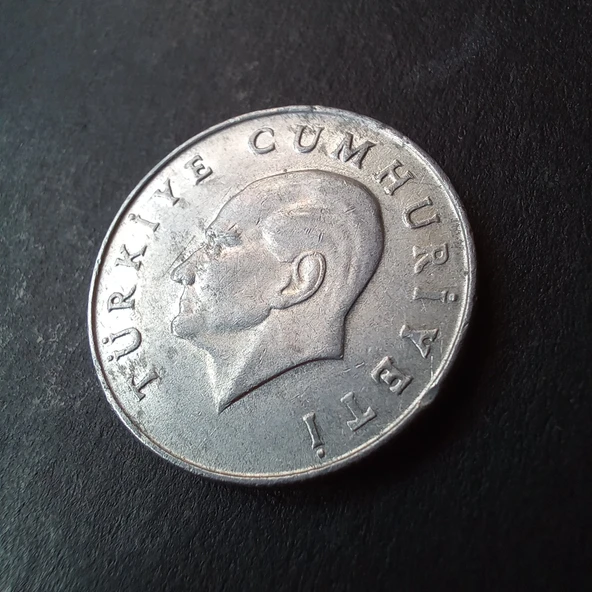 Escoines Koleksiyon 399636817d86818166 1985 10lira ÇA+ eski madeni para - Resim 3