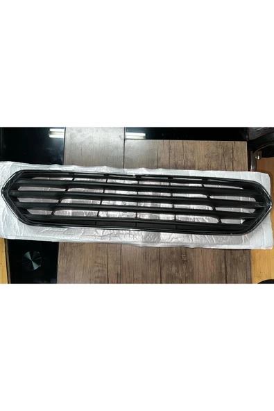HMPX PARTS HMPX Ford Courier Ön Tampon Panjuru Krom Çerçeveli 2014-2018