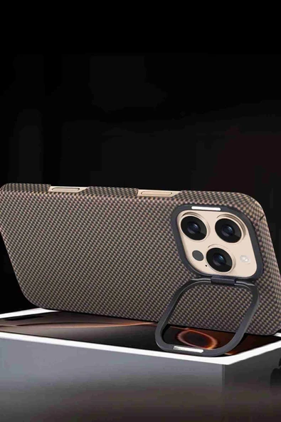 iPhone 15 Pro Max Uyumlu Lens Standlı Manyetik Şarj Özellikli Fuchsia Kevlar Telefon Kılıfı - Resim 10