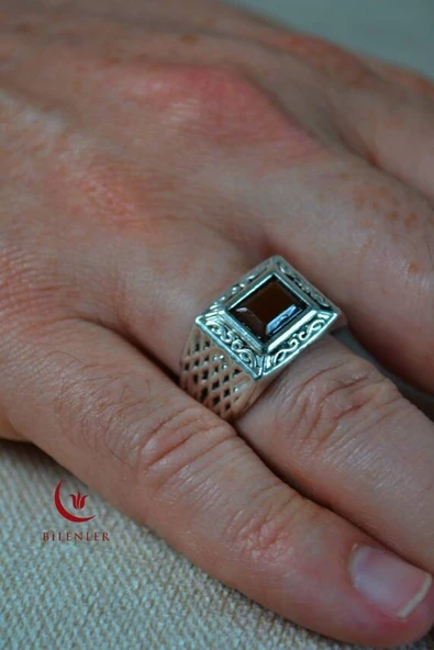 Erkek Motifli Taşlı Metal Yüzük Uzun Ömürlü, Şık Tasarım SiyahKahveKırmızı(40’lı kutu) ürün görseli