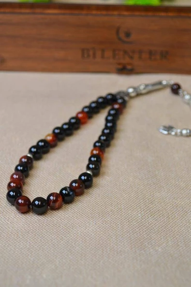 Akik Taşlı 33’lü Erkek Tesbih – Doğal Taş, Özel Ahşap Kutulu ürün görseli