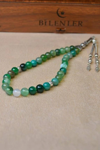 Yeşil Akik Taşlı 33’lü Erkek Tesbih – Doğal Taş, Özel Ahşap Kutulu ürün görseli