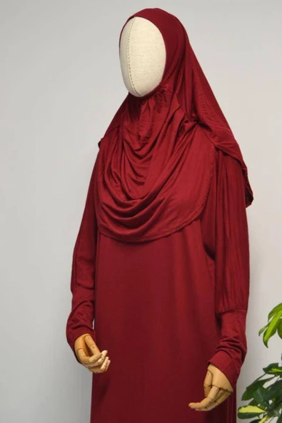 Kadın Penye Namaz Elbisesi Kendinden Başörtülü Rahat Kalıp Kırmızı – Tek Parça - Resim 4