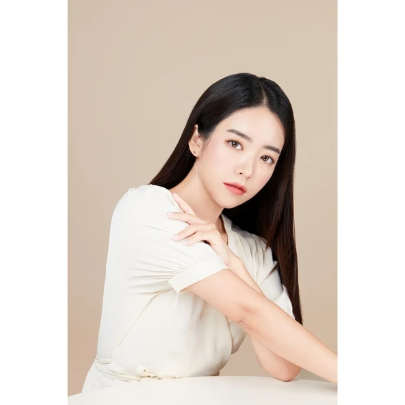 Merythod Skinny Realong Cara 01 Black - Topaklanma Yapmayan Suya Dayanıklı İnce Fırçalı Siyah Maskara - 3