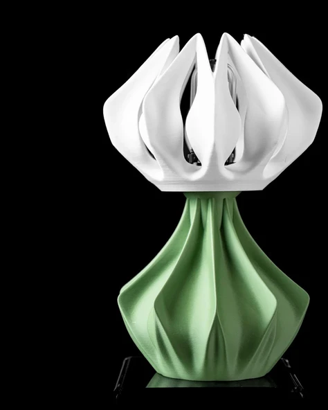 Modern Bloom Masa Lambası - Çevre Dostu PLA Tasarım