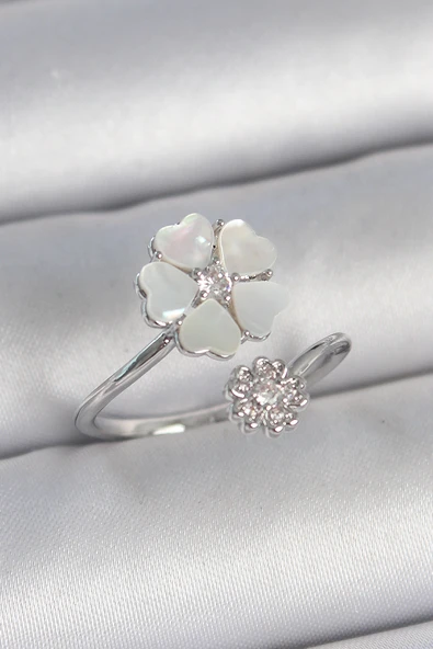 Pirinç Gümüş Renk Beyaz Mineli Çiçek Model Zirkon Taş Detay Kadın Yüzük - TJ-BYK3712 ürün görseli 1