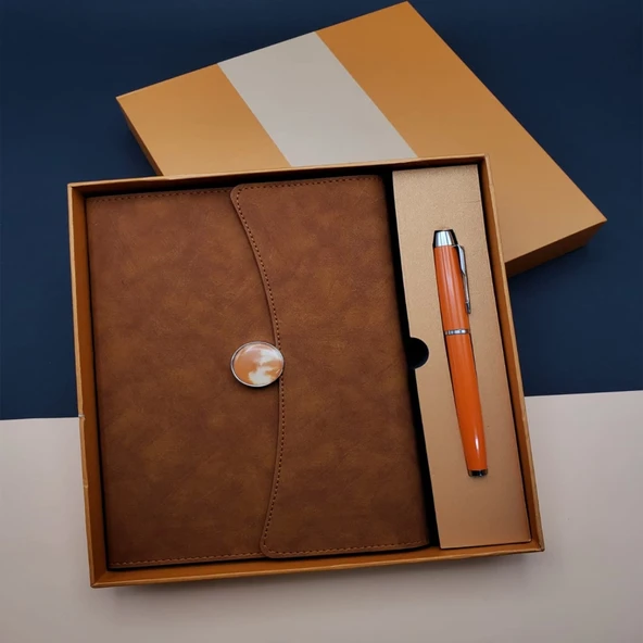 Kutulu Defter Kalem Set - 8