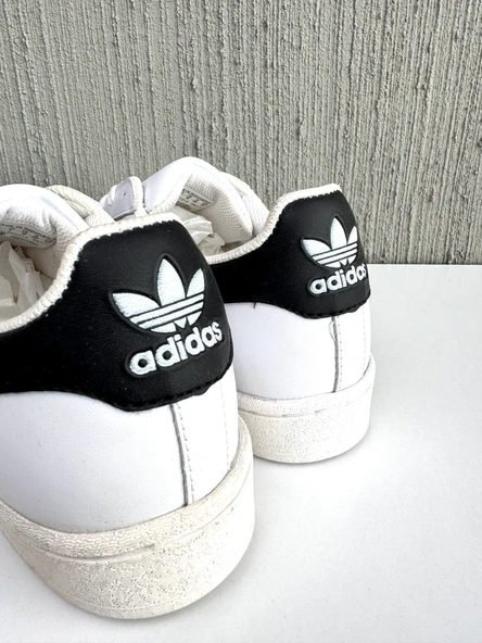 ADIDS SUPERSTAR KADIN SPOR AYAKKABI BEYAZ SİYAH - 4